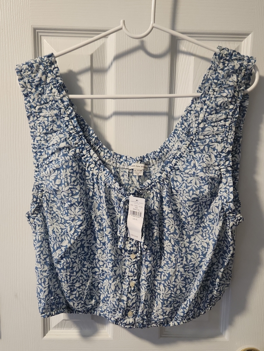 American Eagle Outfitters Blue and White Floral Button-Front Tank